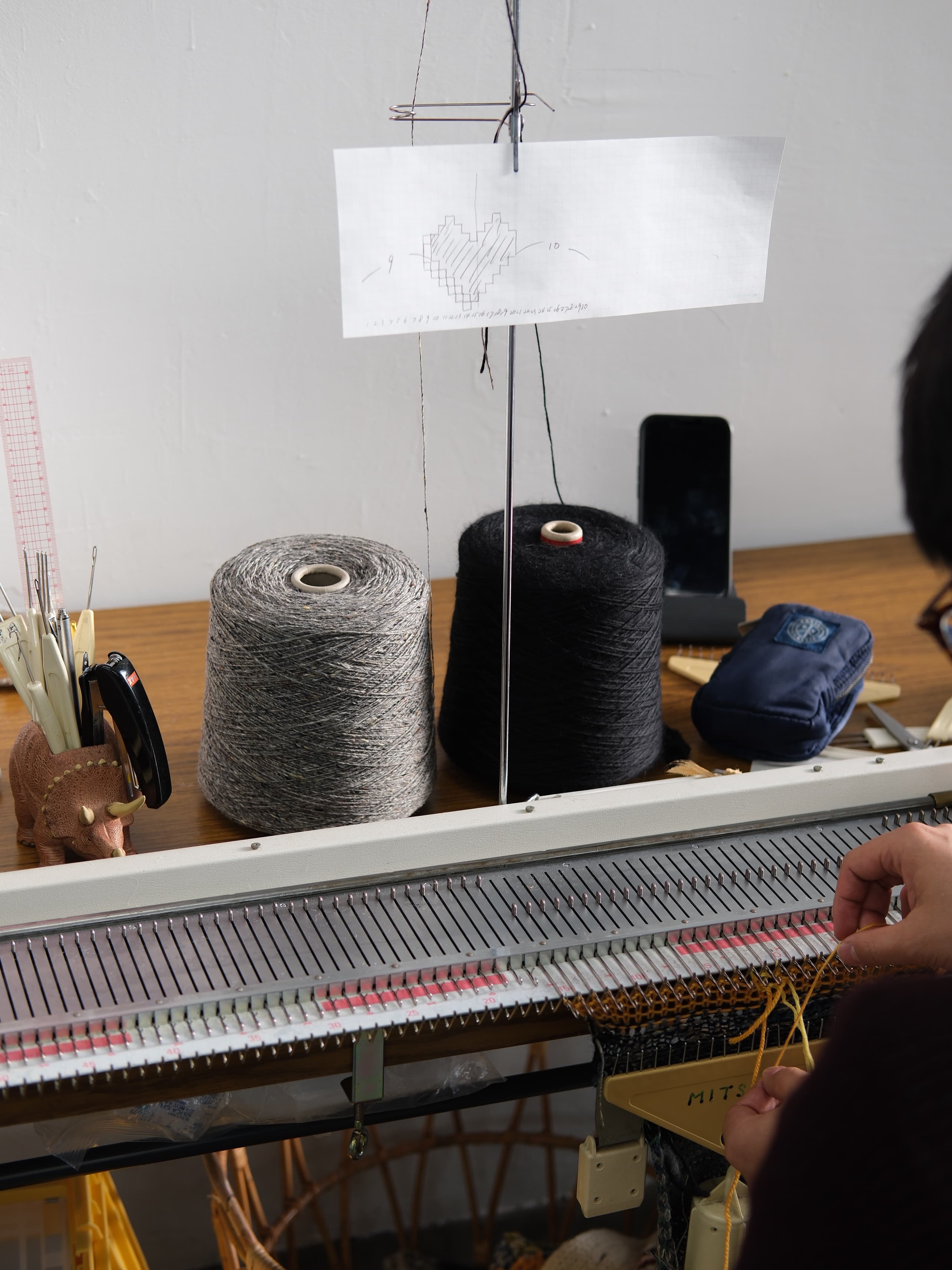 TOOLSHED〈Silver Reed SK-151 Domestic Knitting Machine〉